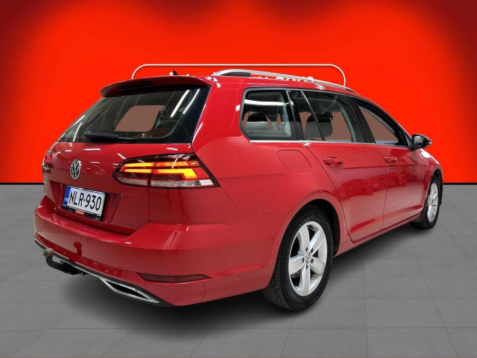 VOLKSWAGEN Golf 2020