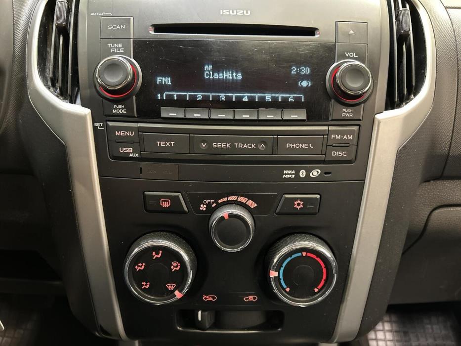 ISUZU D-Max 2013