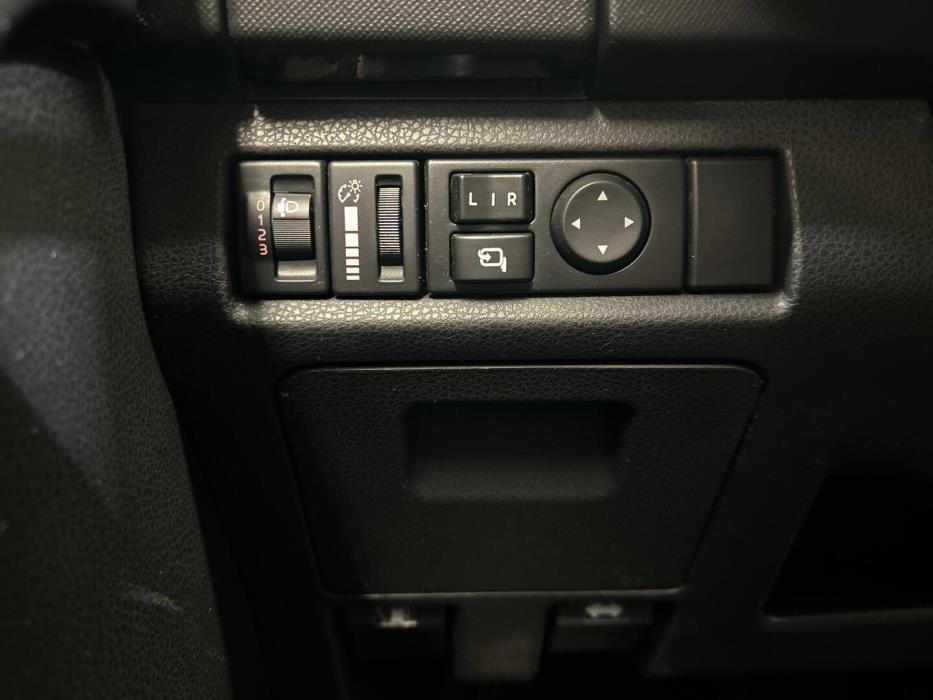 ISUZU D-Max 2013