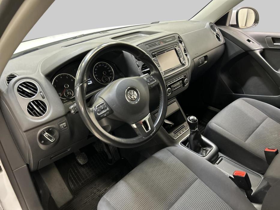 VOLKSWAGEN Tiguan 2013