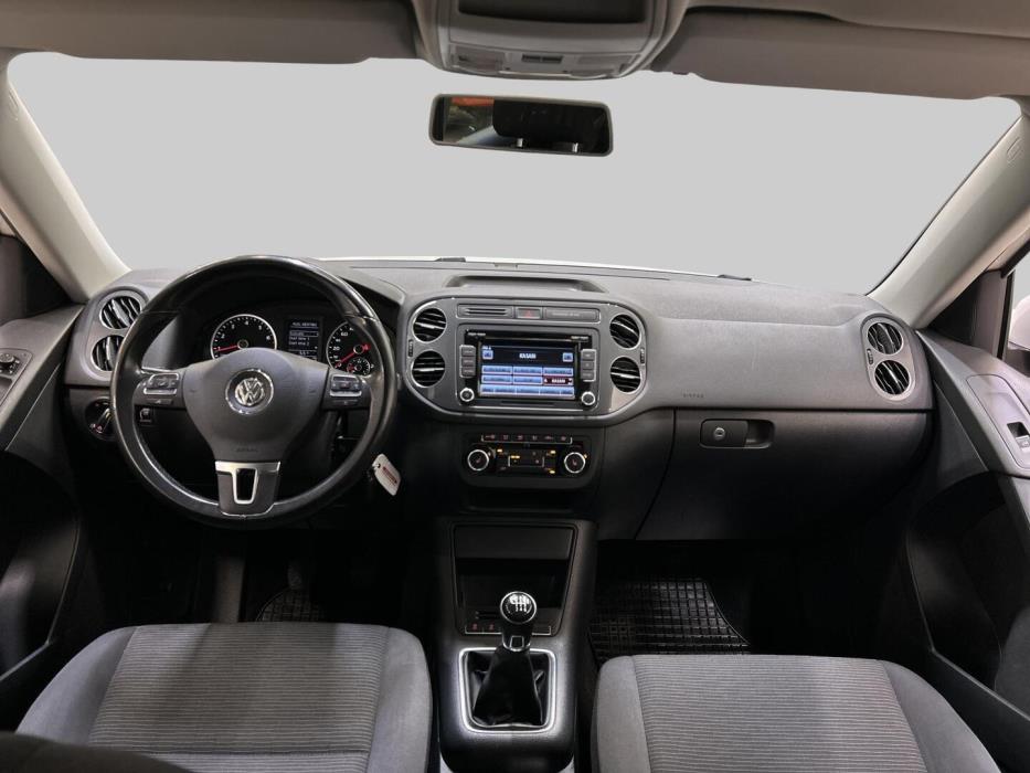 VOLKSWAGEN Tiguan 2013