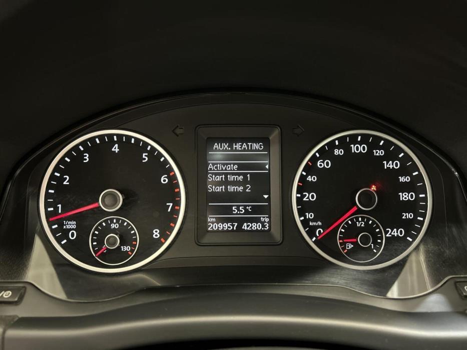 VOLKSWAGEN Tiguan 2013