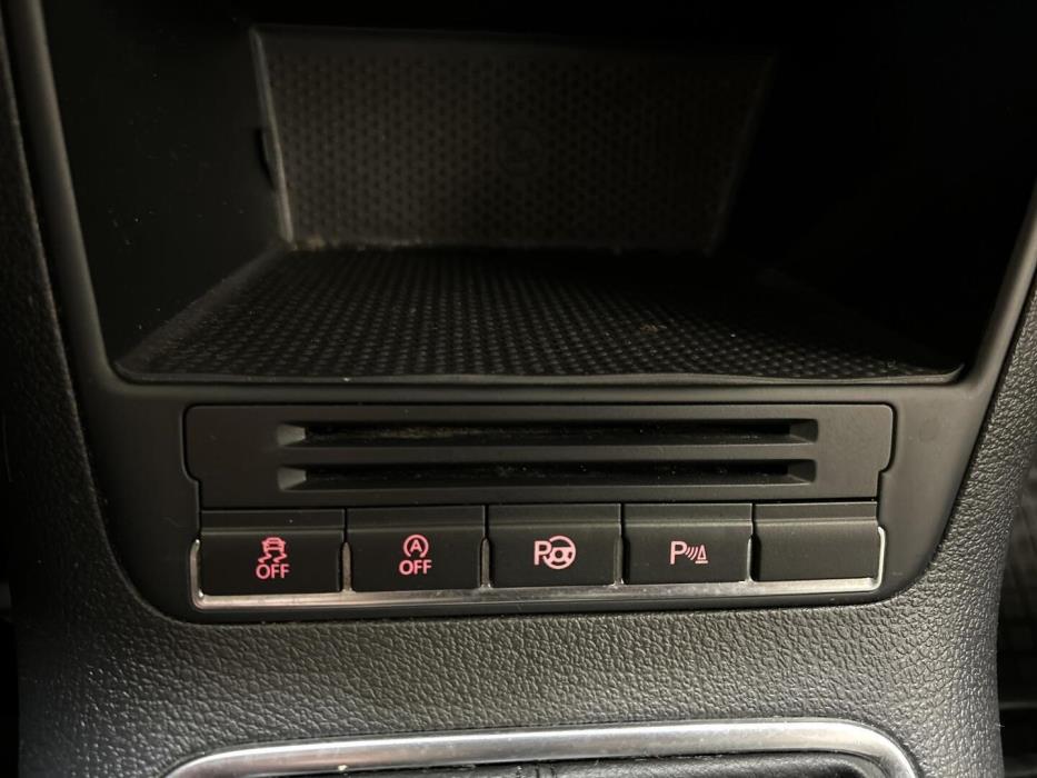 VOLKSWAGEN Tiguan 2013