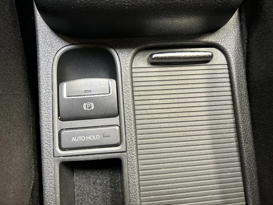 VOLKSWAGEN Tiguan 2013