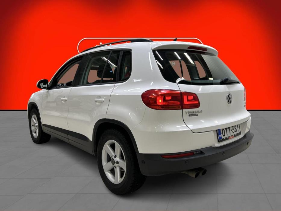 VOLKSWAGEN Tiguan 2013
