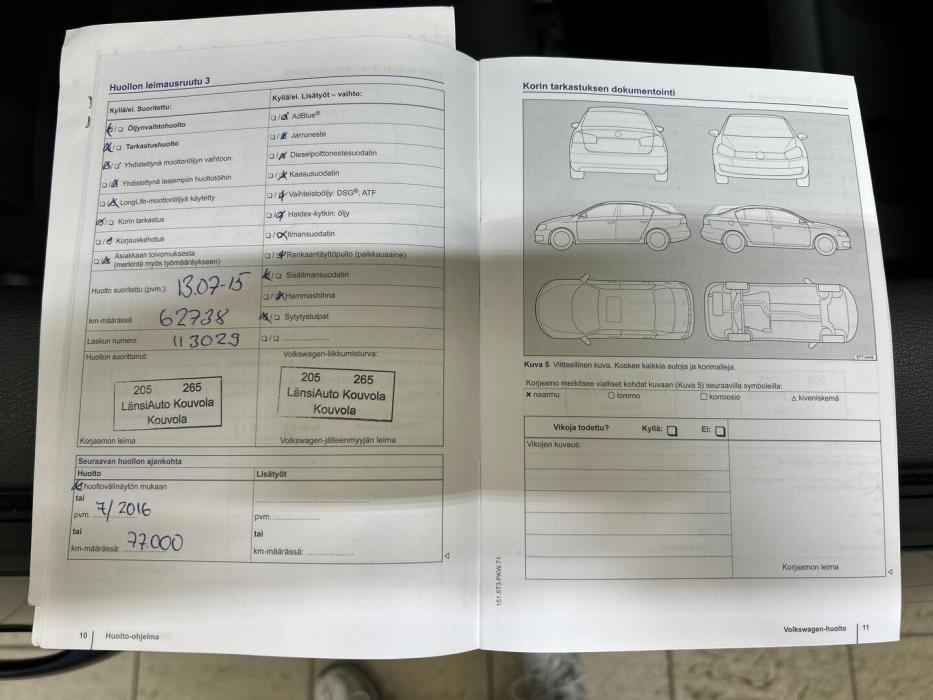 VOLKSWAGEN Touran 2014