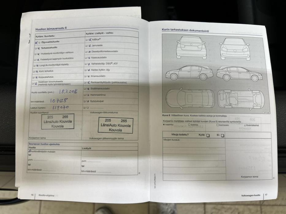VOLKSWAGEN Touran 2014