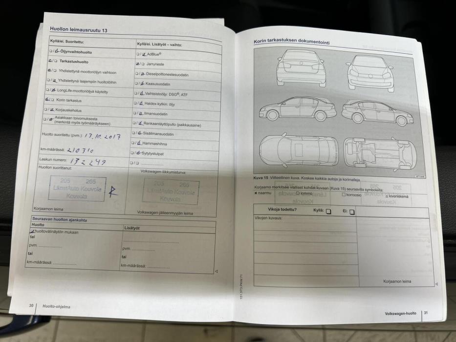 VOLKSWAGEN Touran 2014