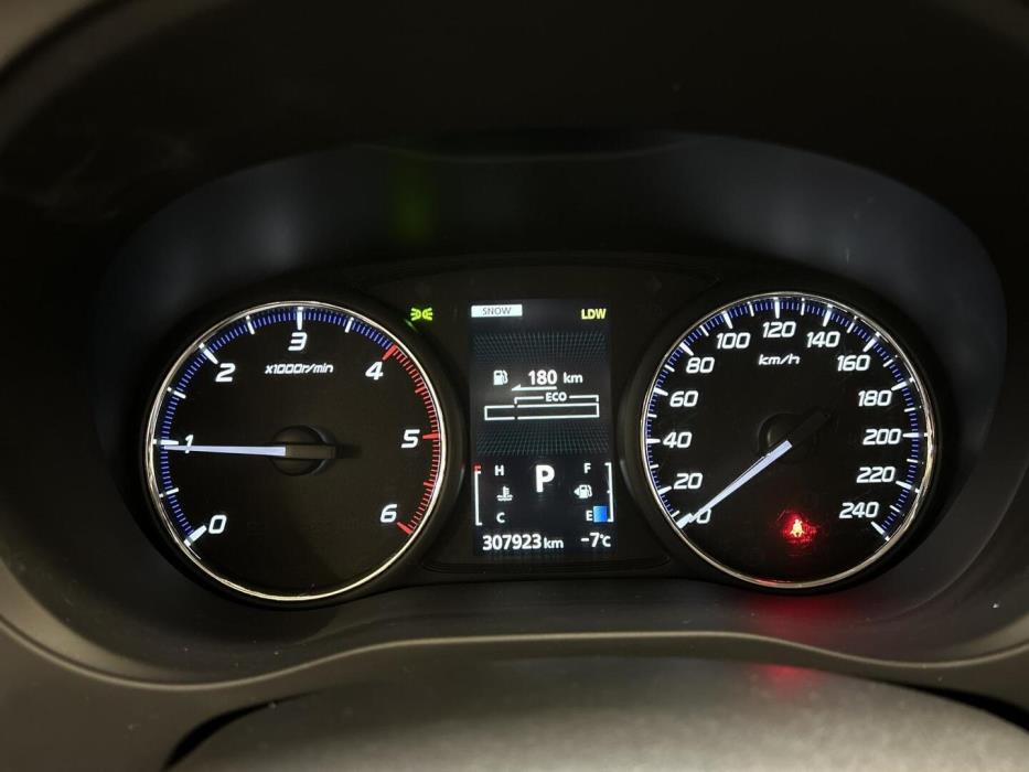 MITSUBISHI Outlander 2016