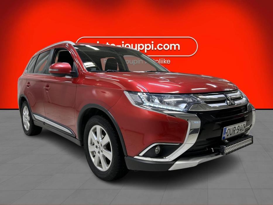 MITSUBISHI Outlander 2016