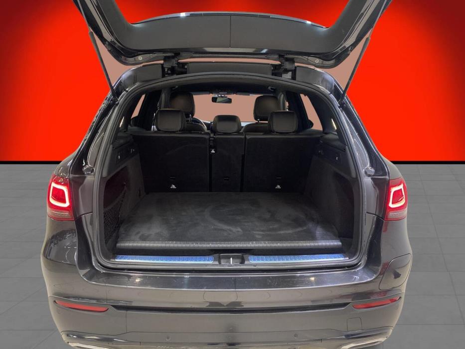 MERCEDES-BENZ GLC 2022