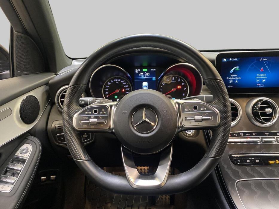 MERCEDES-BENZ GLC 2022