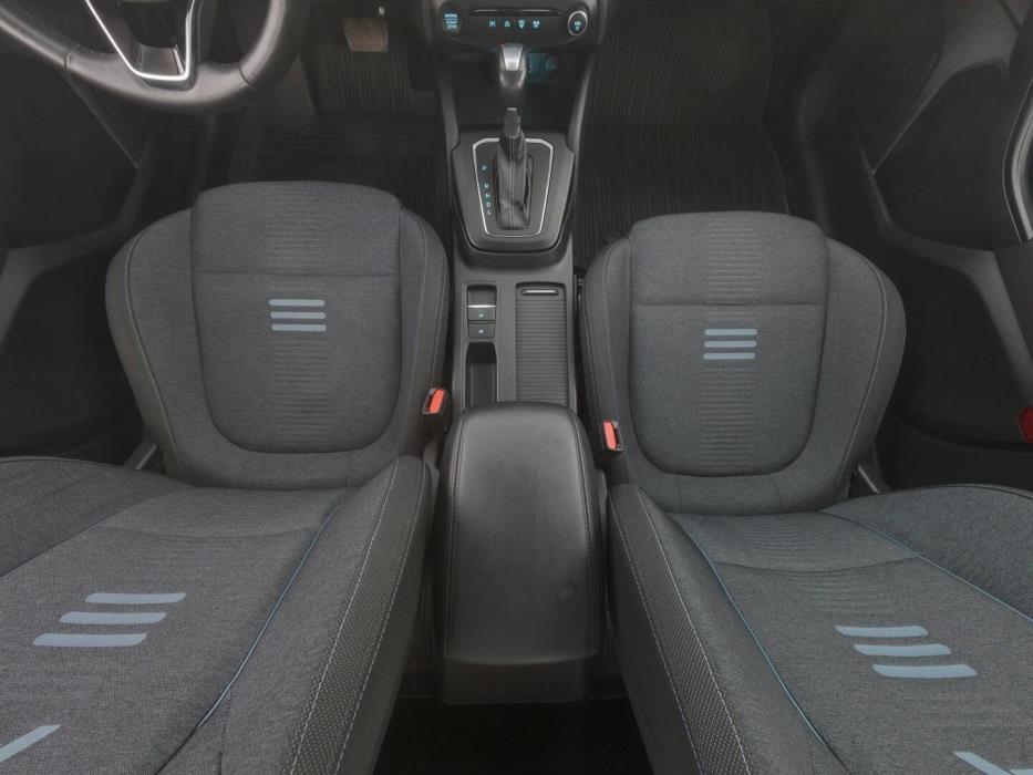 FORD FOCUS 2023