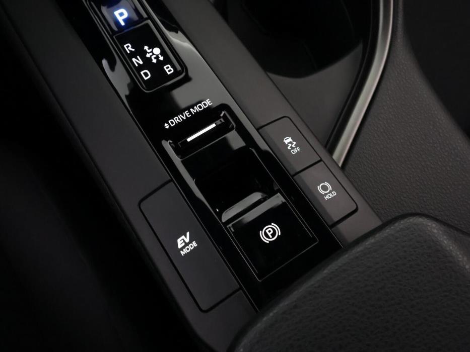 TOYOTA C-HR 2024