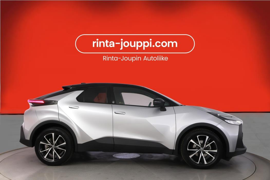 TOYOTA C-HR 2024