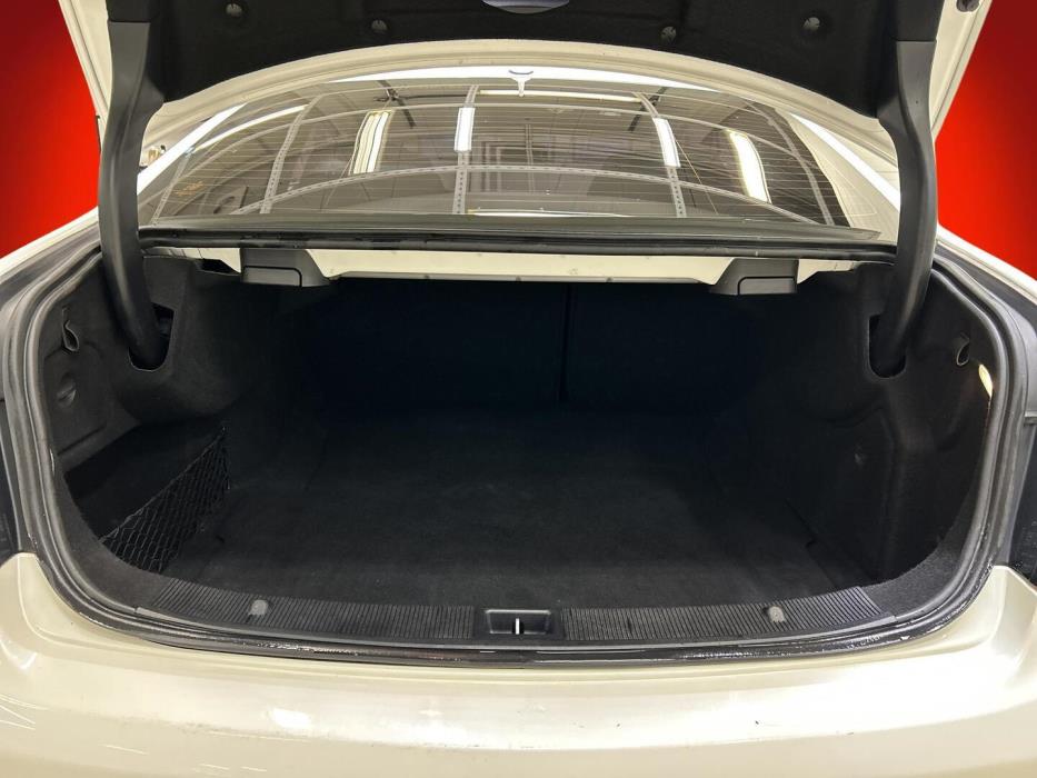 MERCEDES-BENZ E 2014