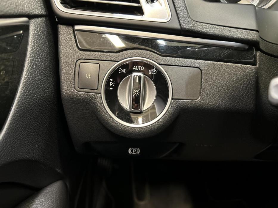 MERCEDES-BENZ E 2014