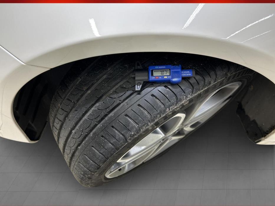 MERCEDES-BENZ E 2014