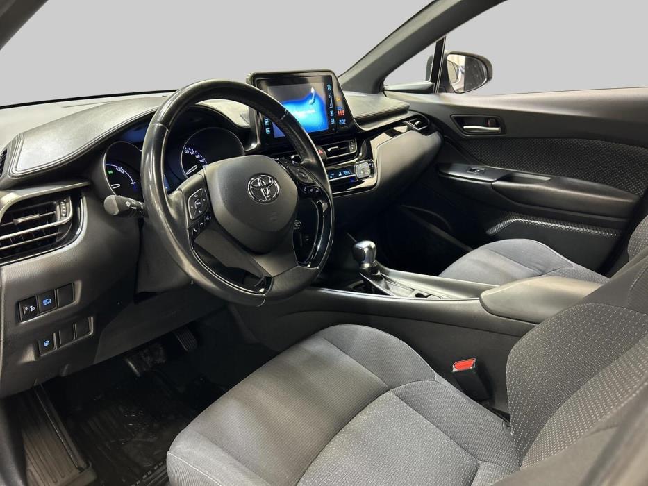 TOYOTA C-HR 2018