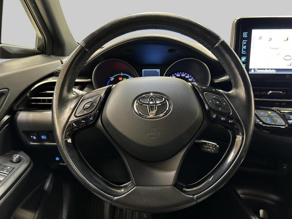 TOYOTA C-HR 2018