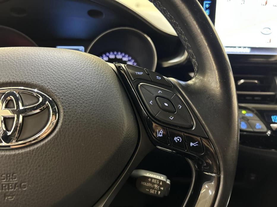 TOYOTA C-HR 2018