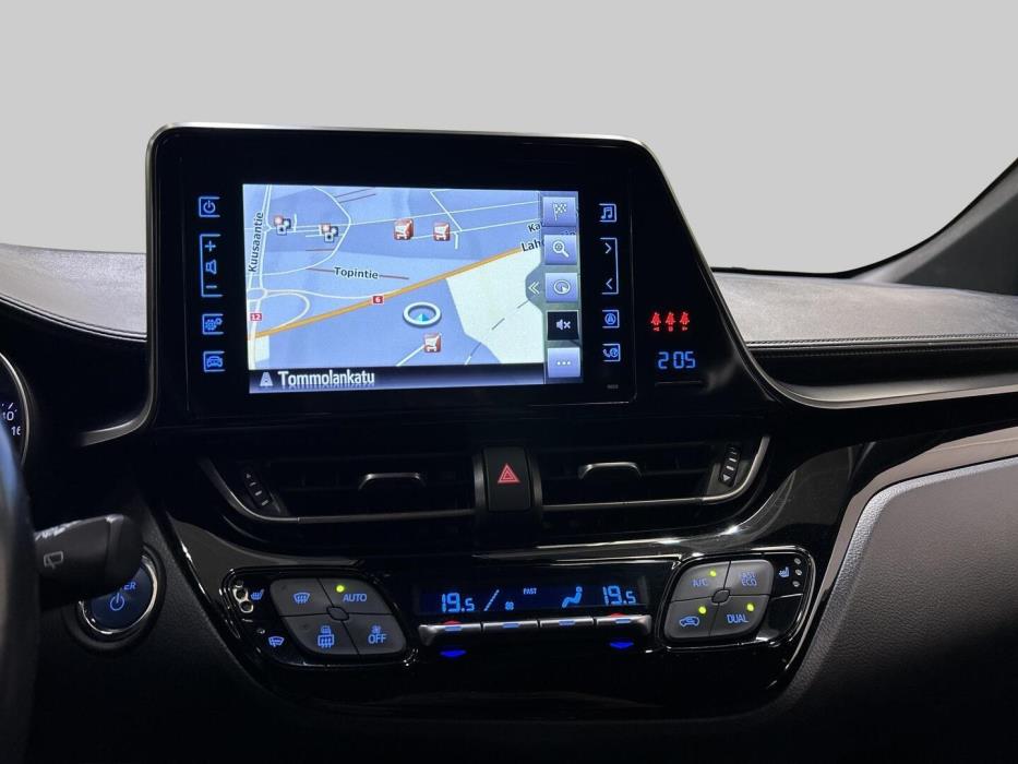 TOYOTA C-HR 2018