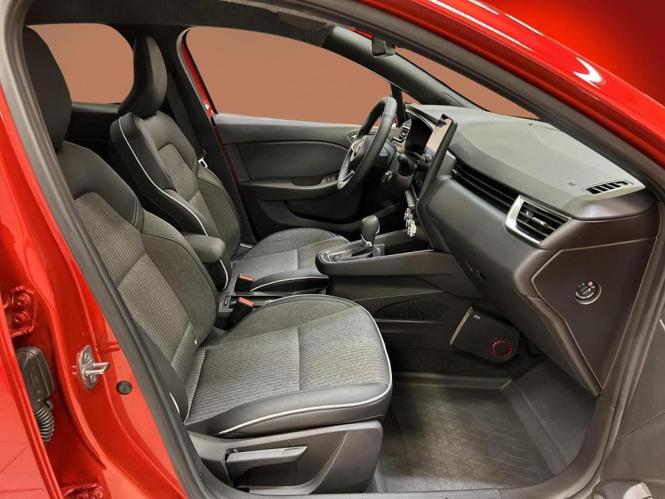 MITSUBISHI Colt 2024