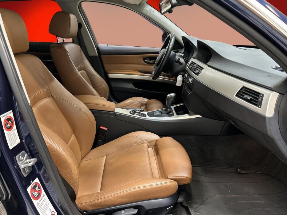 BMW 318 2012
