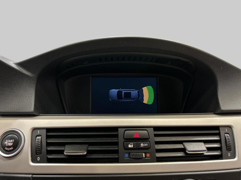 BMW 318 2012