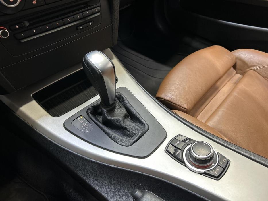 BMW 318 2012