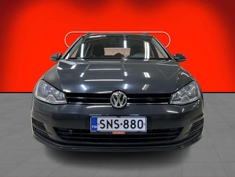 VOLKSWAGEN Golf 2016