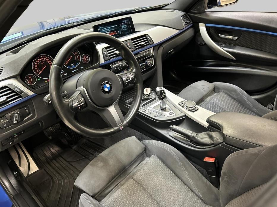 BMW 330 2017