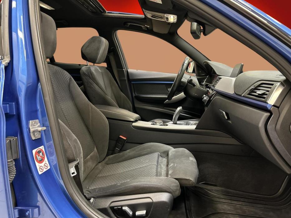 BMW 330 2017