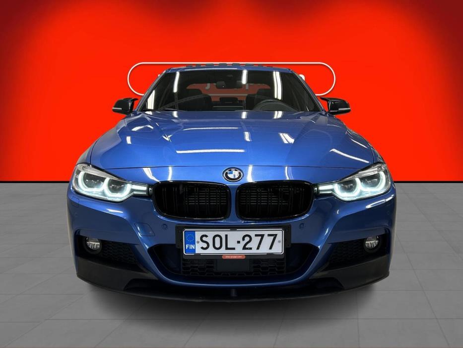 BMW 330 2017