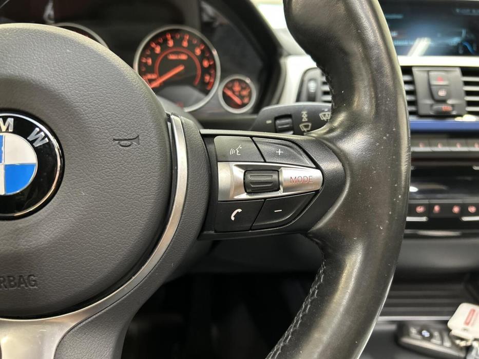 BMW 330 2017