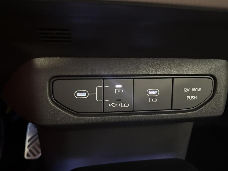 KIA EV4 2026
