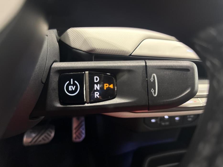 KIA EV4 2026