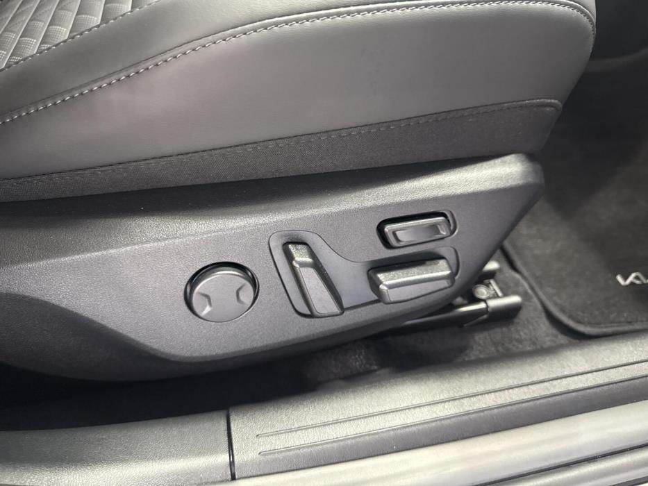 KIA EV4 2026