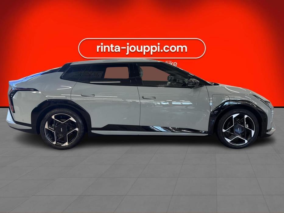 KIA EV4 2026