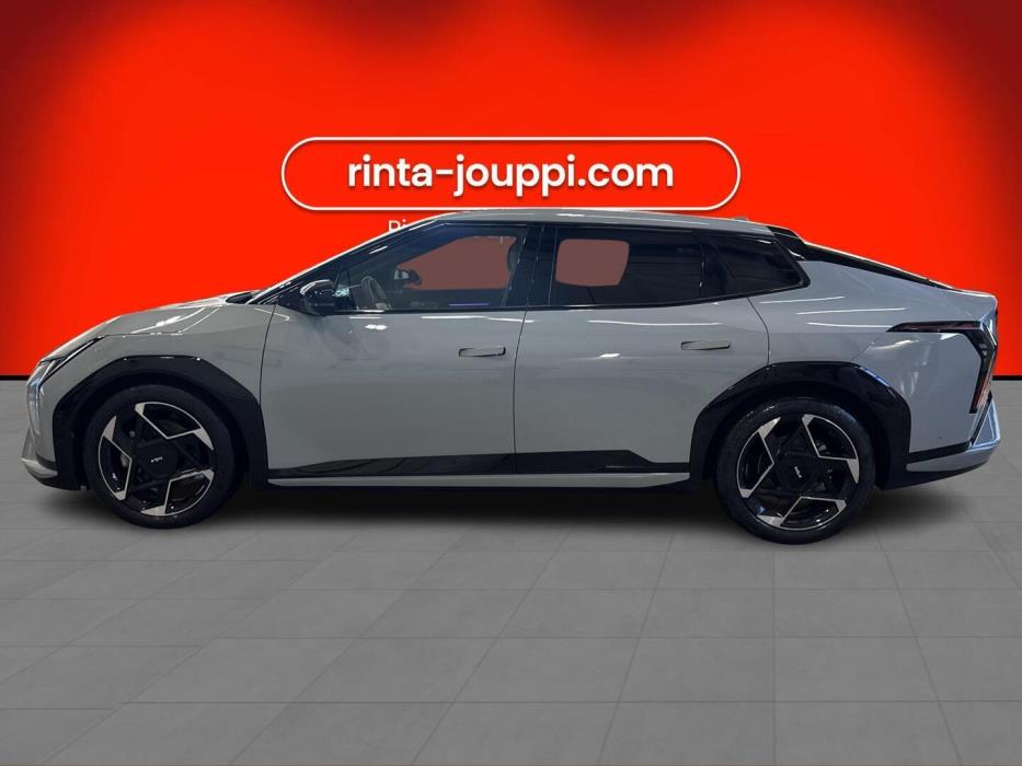KIA EV4 2026