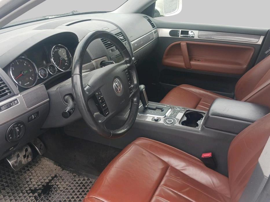 VOLKSWAGEN Touareg 2009