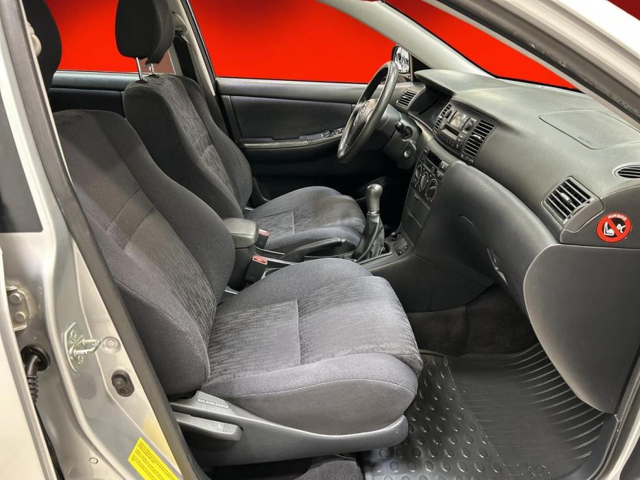 TOYOTA Corolla 2003