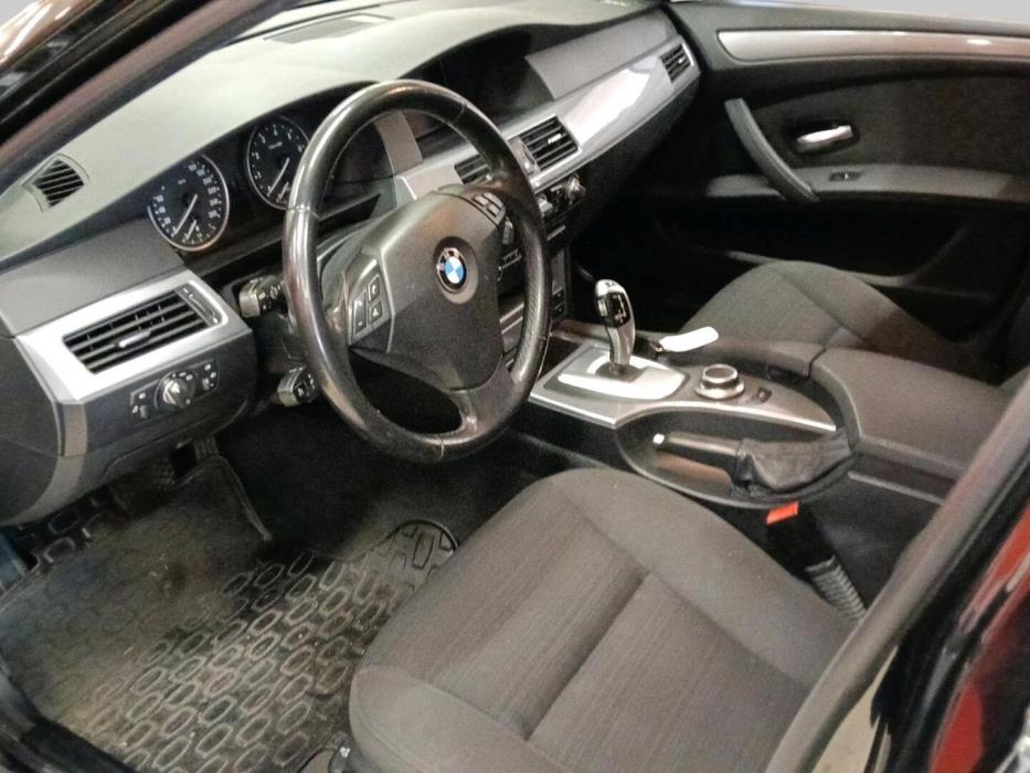 BMW 520 2008