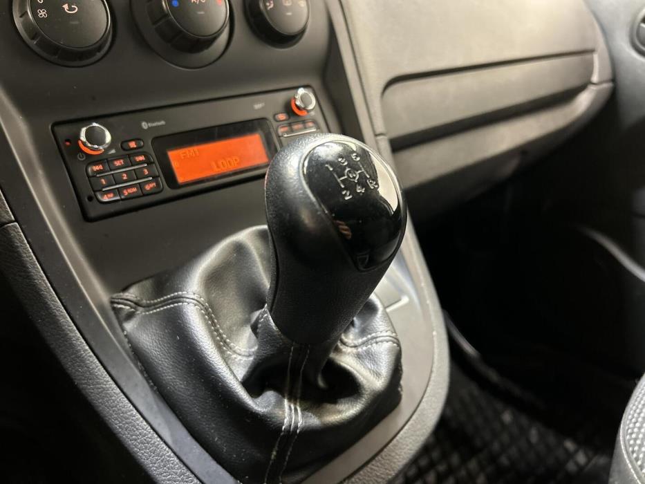 MERCEDES-BENZ Citan 2013