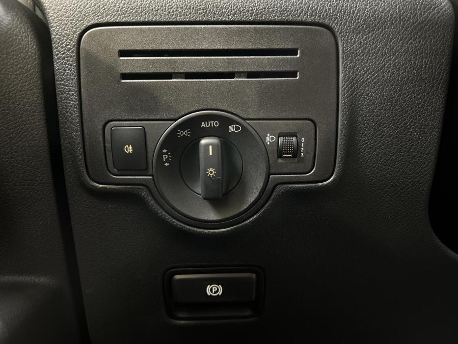 MERCEDES-BENZ Vito 2015
