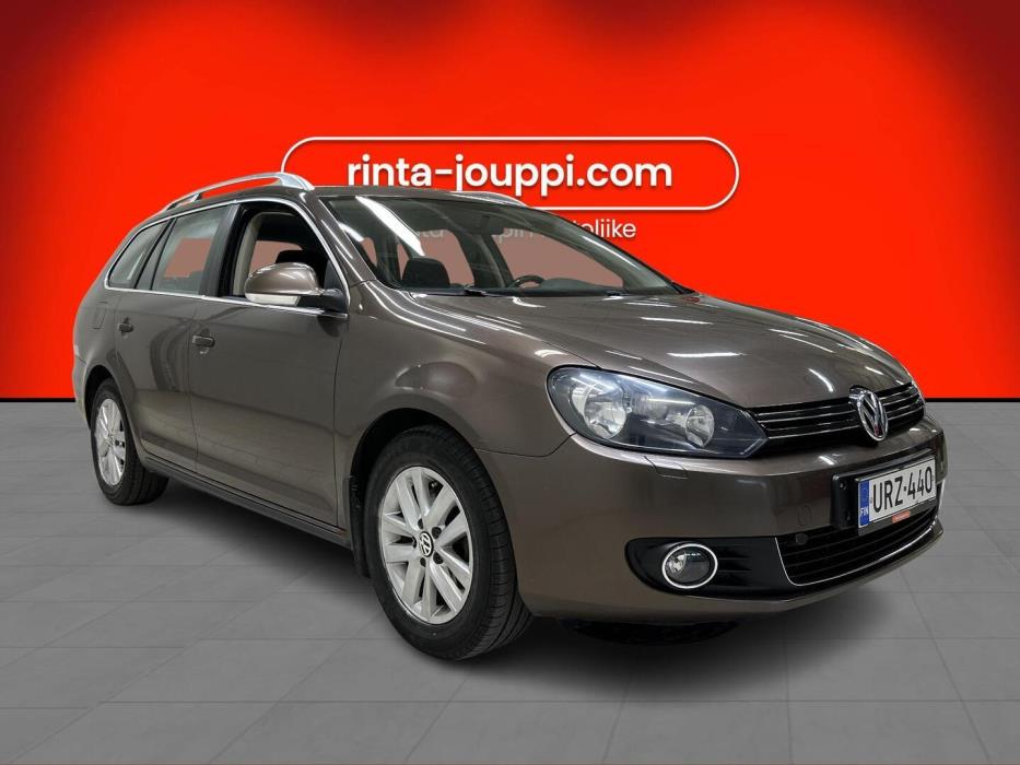VOLKSWAGEN Golf 2012