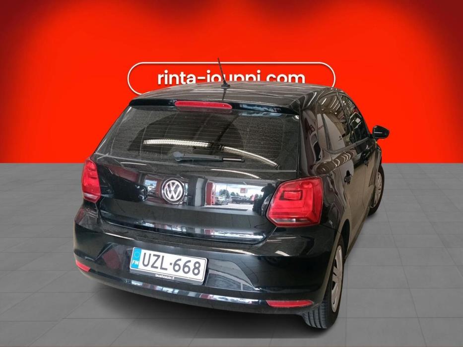 VOLKSWAGEN Polo 2016