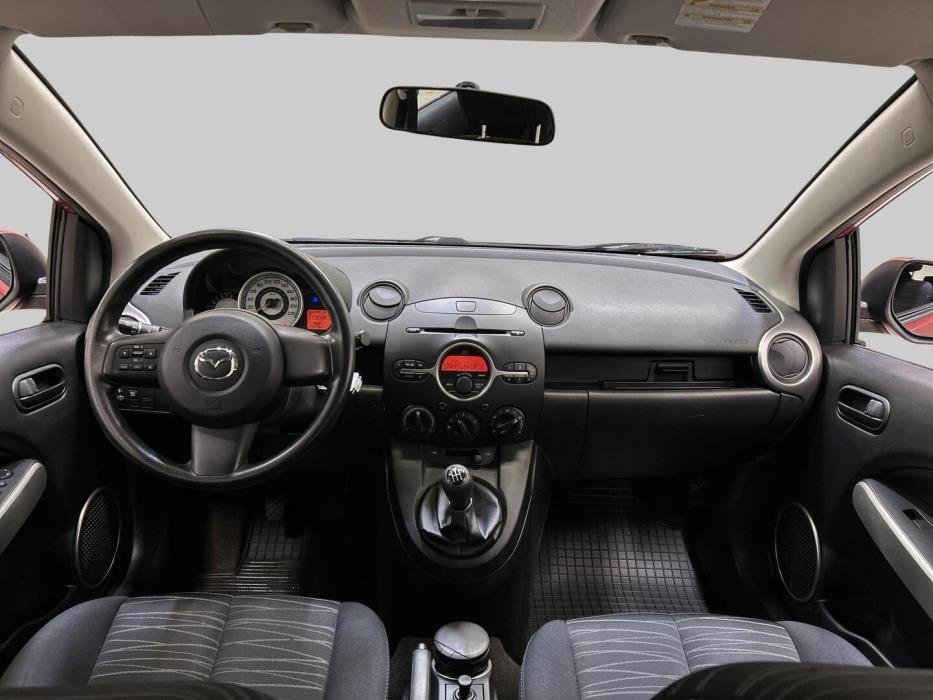 MAZDA 2 2008