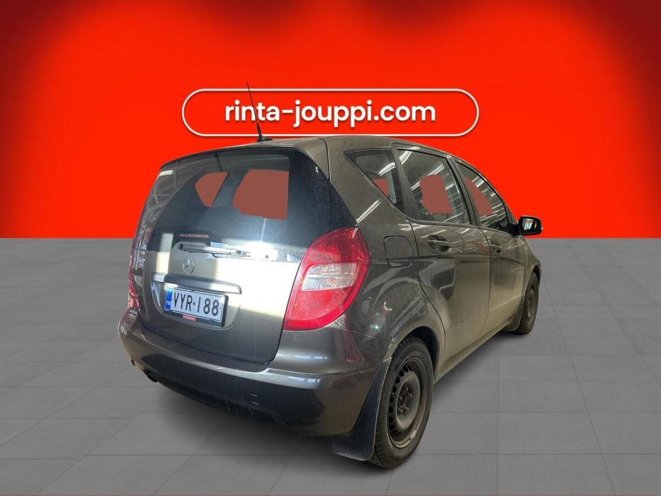 MERCEDES-BENZ A 2010