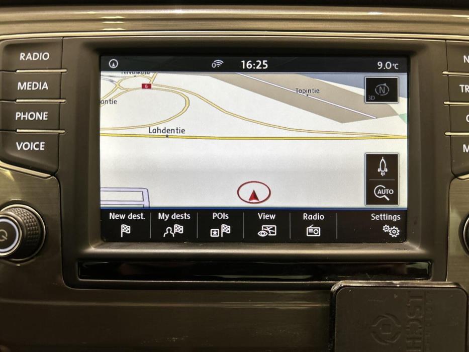 VOLKSWAGEN Golf Sportsvan 2016